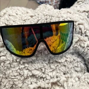Goodr sunglasses wraparound